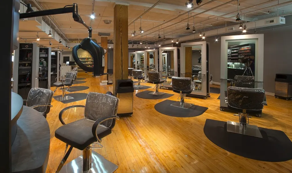 Fox & Hounds Hair Studio & Day Spa — Hair salon in Bloomington